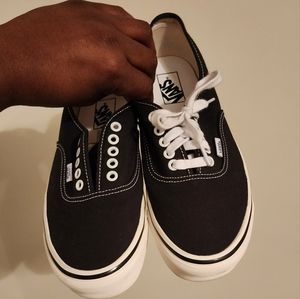 Vans authentic 44 dx